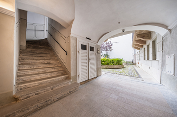 Pronájem bytu 3+1 v osobním vlastnictví 85 m², Praha 1 - Malá Strana