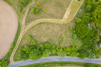Prodej pozemku 1398 m², Milešov