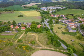 Prodej pozemku 1398 m², Milešov