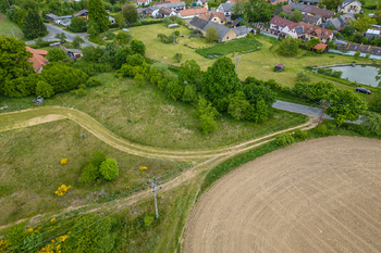 Prodej pozemku 1398 m², Milešov