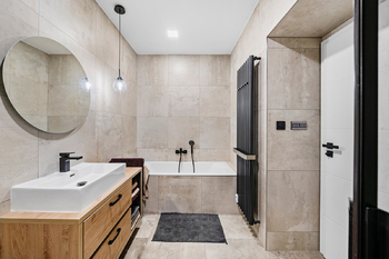 Prodej bytu 3+kk v osobním vlastnictví 84 m², Hradec Králové