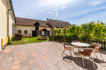 Prodej zemědělského objektu 750 m², Snědovice