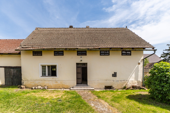 Prodej zemědělského objektu 750 m², Snědovice