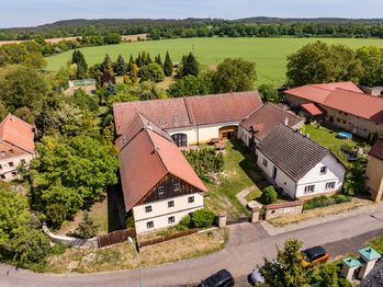 Prodej zemědělského objektu 750 m², Snědovice