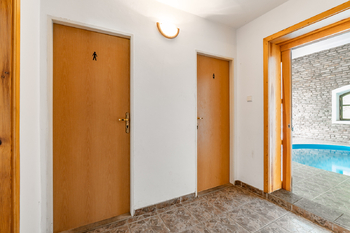 Prodej zemědělského objektu 750 m², Snědovice