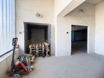 Pronájem obchodních prostor 920 m², Rousínov