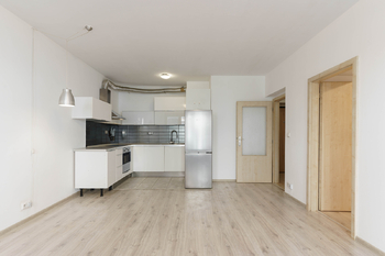 Prodej bytu 2+kk v osobním vlastnictví 72 m², Praha 5 - Zličín