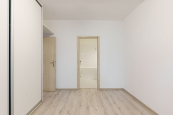 Prodej bytu 2+kk v osobním vlastnictví 72 m², Praha 5 - Zličín