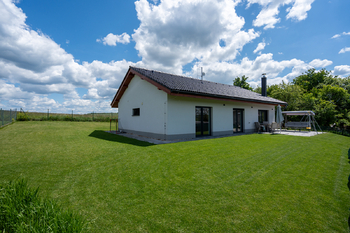 Prodej domu 100 m², Hvozdná