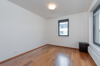 Pronájem bytu 2+kk v osobním vlastnictví 77 m², Praha 8 - Dolní Chabry