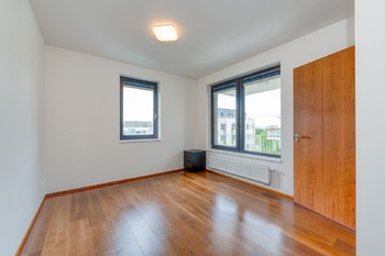 Pronájem bytu 2+kk v osobním vlastnictví 77 m², Praha 8 - Dolní Chabry