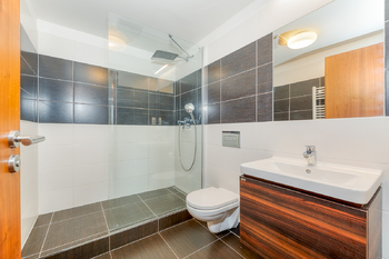 Pronájem bytu 2+kk v osobním vlastnictví 77 m², Praha 8 - Dolní Chabry