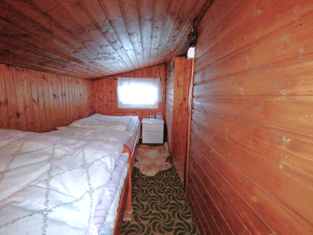 ložnice v podkroví - Prodej chaty / chalupy 45 m², Mezina