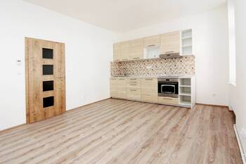 kuchyň 19 m2 - Pronájem bytu 2+1 v osobním vlastnictví 59 m², Kutná Hora