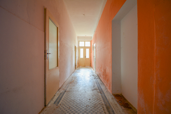 Chodba domu  - Prodej domu 261 m², Kostelec nad Orlicí