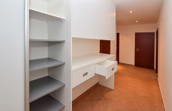Prodej bytu 3+kk v osobním vlastnictví 76 m², Praha 10 - Pitkovice