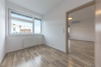 Prodej bytu 3+kk v osobním vlastnictví 58 m², Praha 10 - Uhříněves