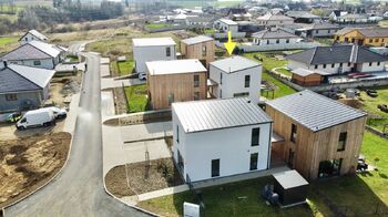 Umístění bytu/domu - Pronájem bytu 4+kk v osobním vlastnictví 104 m², Dobev