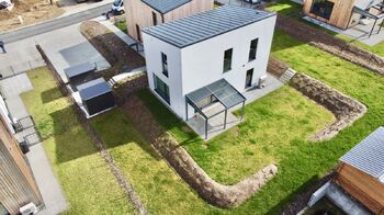 Pohled na byt/dům a zahradu - Pronájem bytu 4+kk v osobním vlastnictví 104 m², Dobev