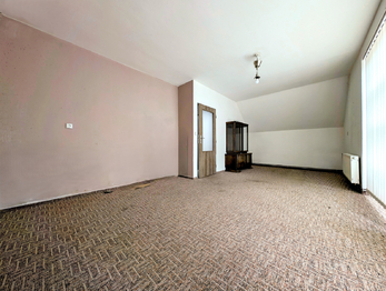 služební byty ... - Prodej restaurace 1284 m², Skuhrov