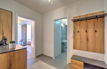 Pronájem bytu 2+kk v družstevním vlastnictví 50 m², Praha 5 - Třebonice
