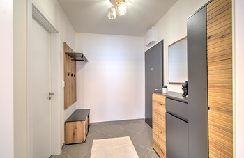 Pronájem bytu 2+kk v družstevním vlastnictví 50 m², Praha 5 - Třebonice