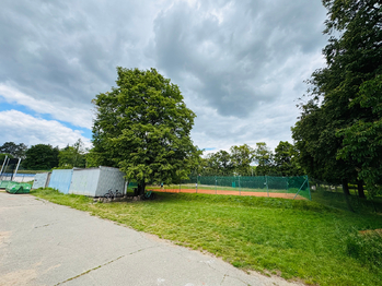 Prodej pozemku 5647 m², Slavkov u Brna