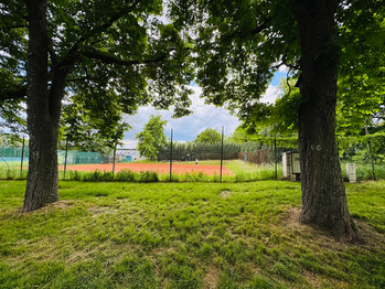 Prodej pozemku 5647 m², Slavkov u Brna