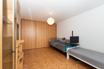 Prodej bytu 1+1 v osobním vlastnictví 38 m², Praha 4 - Libuš