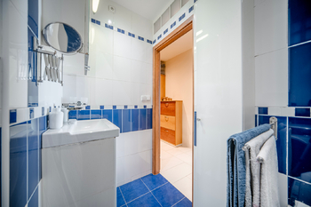 Prodej bytu 4+1 v osobním vlastnictví 90 m², Praha 5 - Hlubočepy