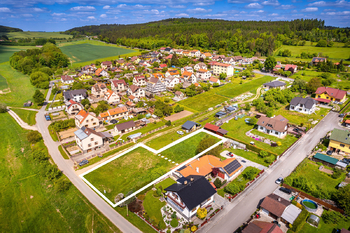 Prodej pozemku 1316 m², Kluky