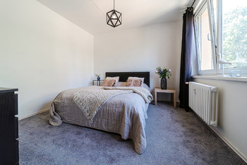 ložnice foto 1 - Prodej bytu 4+1 v osobním vlastnictví 87 m², Brno