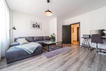 obývací pokoj foto 3 - Prodej bytu 4+1 v osobním vlastnictví 87 m², Brno