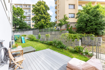 Prodej bytu 3+kk v osobním vlastnictví 71 m², Praha 5 - Smíchov