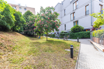 Prodej bytu 3+kk v osobním vlastnictví 71 m², Praha 5 - Smíchov