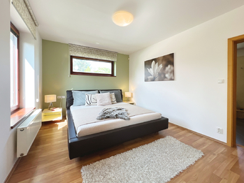 Prodej domu 270 m², Praha 9 - Klánovice
