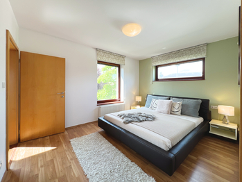Prodej domu 270 m², Praha 9 - Klánovice