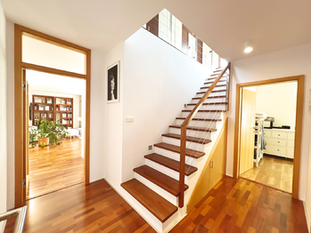 Prodej domu 270 m², Praha 9 - Klánovice