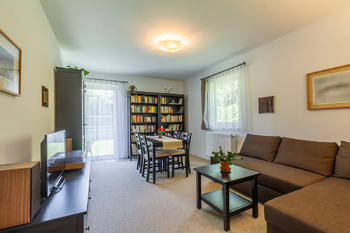 Obývací pokoj - Prodej domu 131 m², Praha 5 - Řeporyje