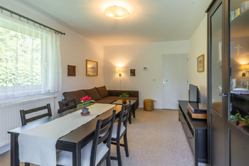 Obývací pokoj - Prodej domu 131 m², Praha 5 - Řeporyje