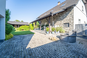 Prodej domu 175 m², Chrášťany