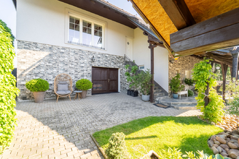 Prodej domu 175 m², Chrášťany