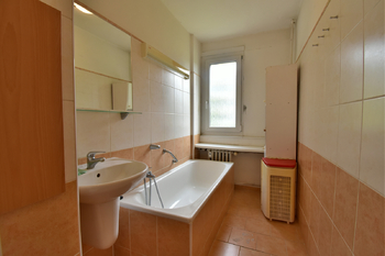 Prodej bytu 3+1 v družstevním vlastnictví 60 m², Hradec Králové
