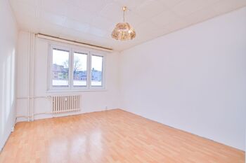 Pronájem bytu 2+1 v osobním vlastnictví 54 m², Aš