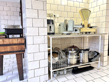 nádobí nezůstává, ostatní vybavení ano - Pronájem restaurace 190 m², Praha 9 - Újezd nad Lesy