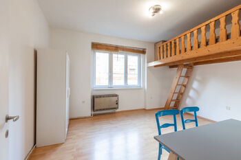 Pronájem bytu 1+kk v družstevním vlastnictví 27 m², Praha 4 - Nusle