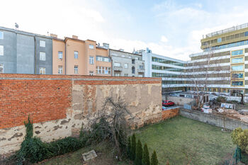 Pronájem bytu 1+kk v družstevním vlastnictví 27 m², Praha 4 - Nusle