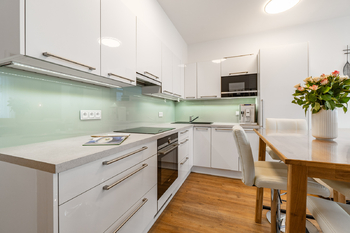 Prodej bytu 2+kk v osobním vlastnictví 56 m², Praha 10 - Uhříněves