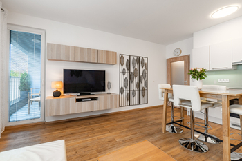 Prodej bytu 2+kk v osobním vlastnictví 56 m², Praha 10 - Uhříněves