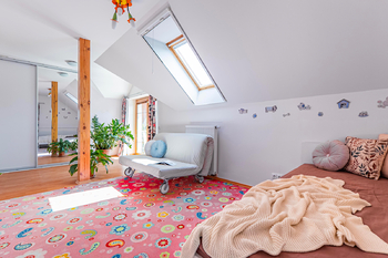 dětský pokoj - Prodej domu 286 m², Bradlec